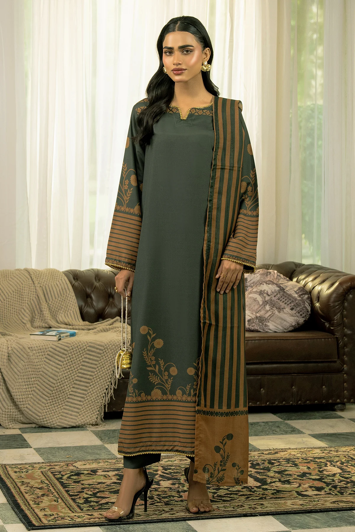 3 Piece Lawn Suit-Printed - Image 4