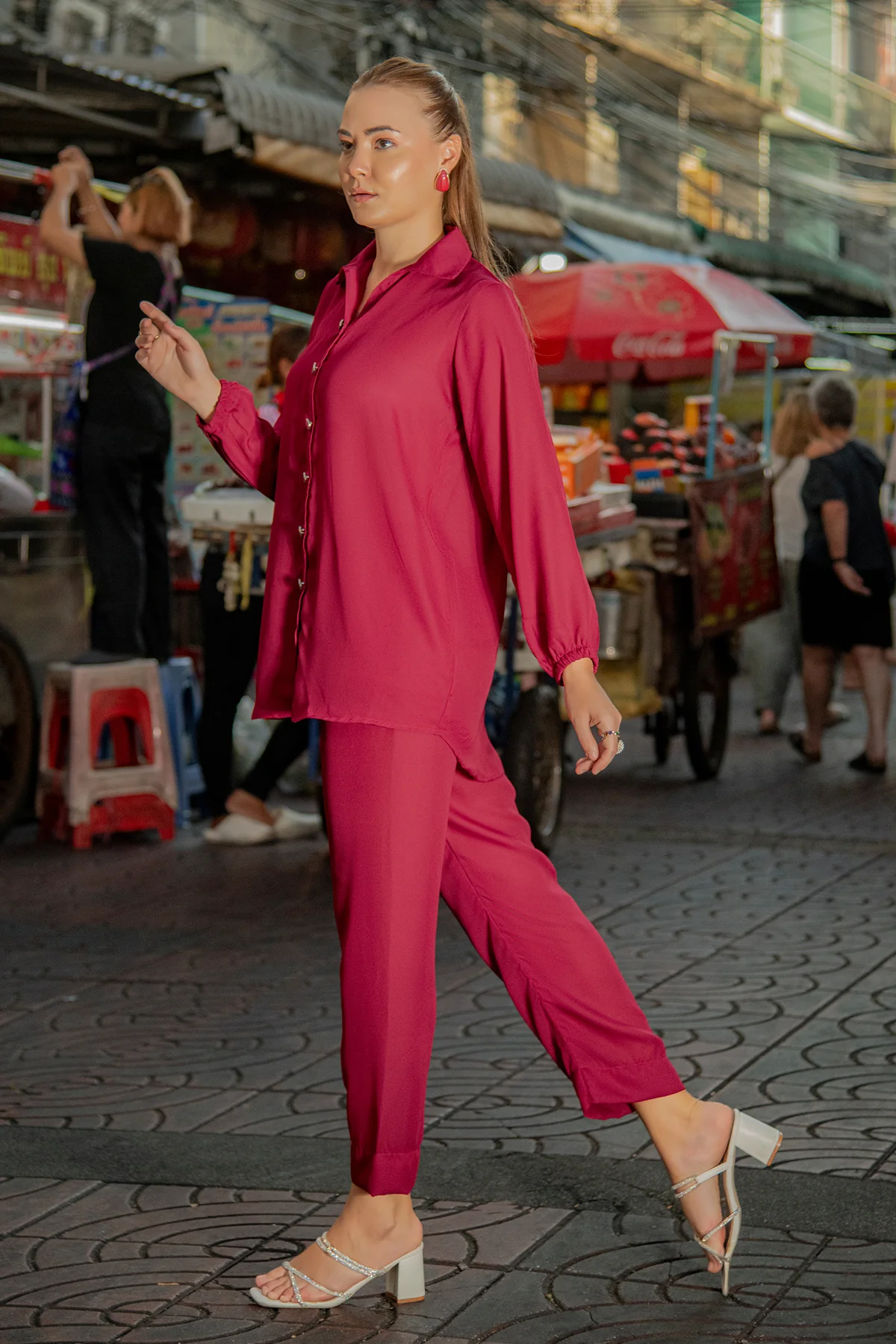 Maroon - Image 4